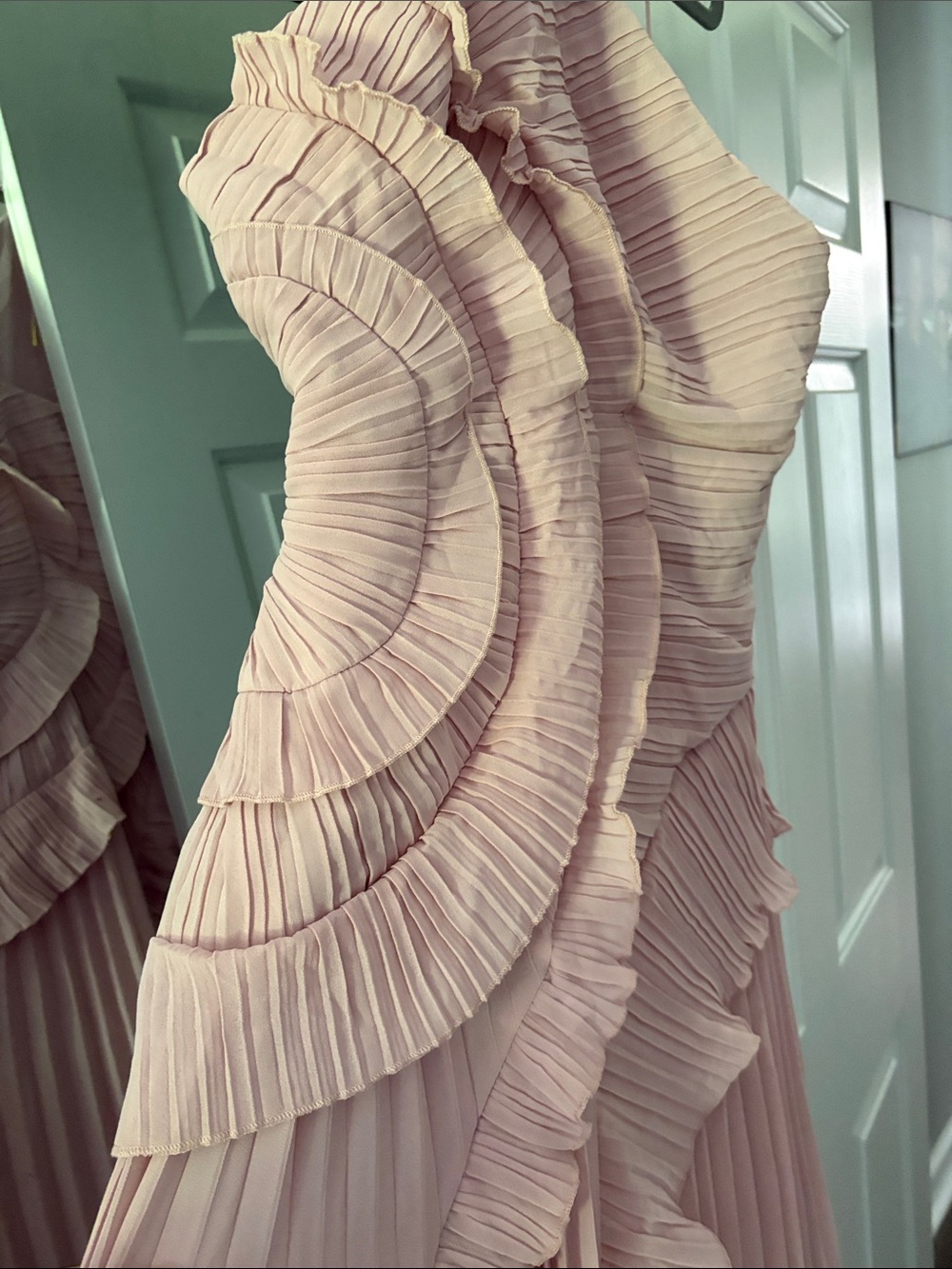 Elegant Pink One-Shoulder Ruffle Pleated Dress - Picture 2 of 5